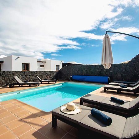 Villa Vista Reina - Luxury 6 Bedroom - Heated Pool- Views - Pool Table - Vista Lobos - Playa Blanca Extérieur photo