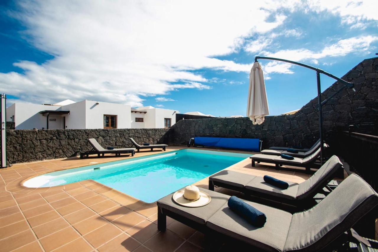 Villa Vista Reina - Luxury 6 Bedroom - Heated Pool- Views - Pool Table - Vista Lobos - Playa Blanca Extérieur photo