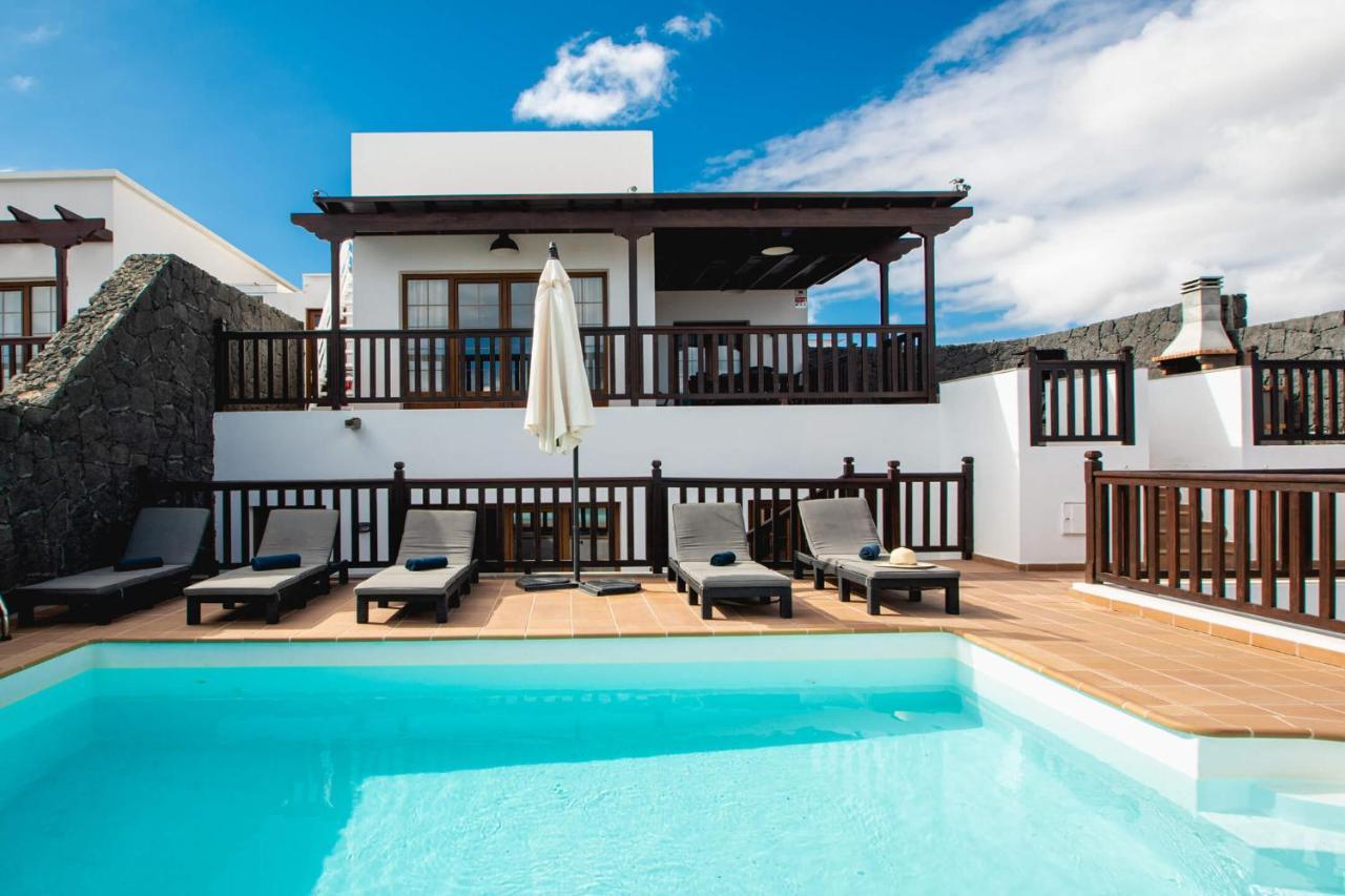 Villa Vista Reina - Luxury 6 Bedroom - Heated Pool- Views - Pool Table - Vista Lobos - Playa Blanca Extérieur photo